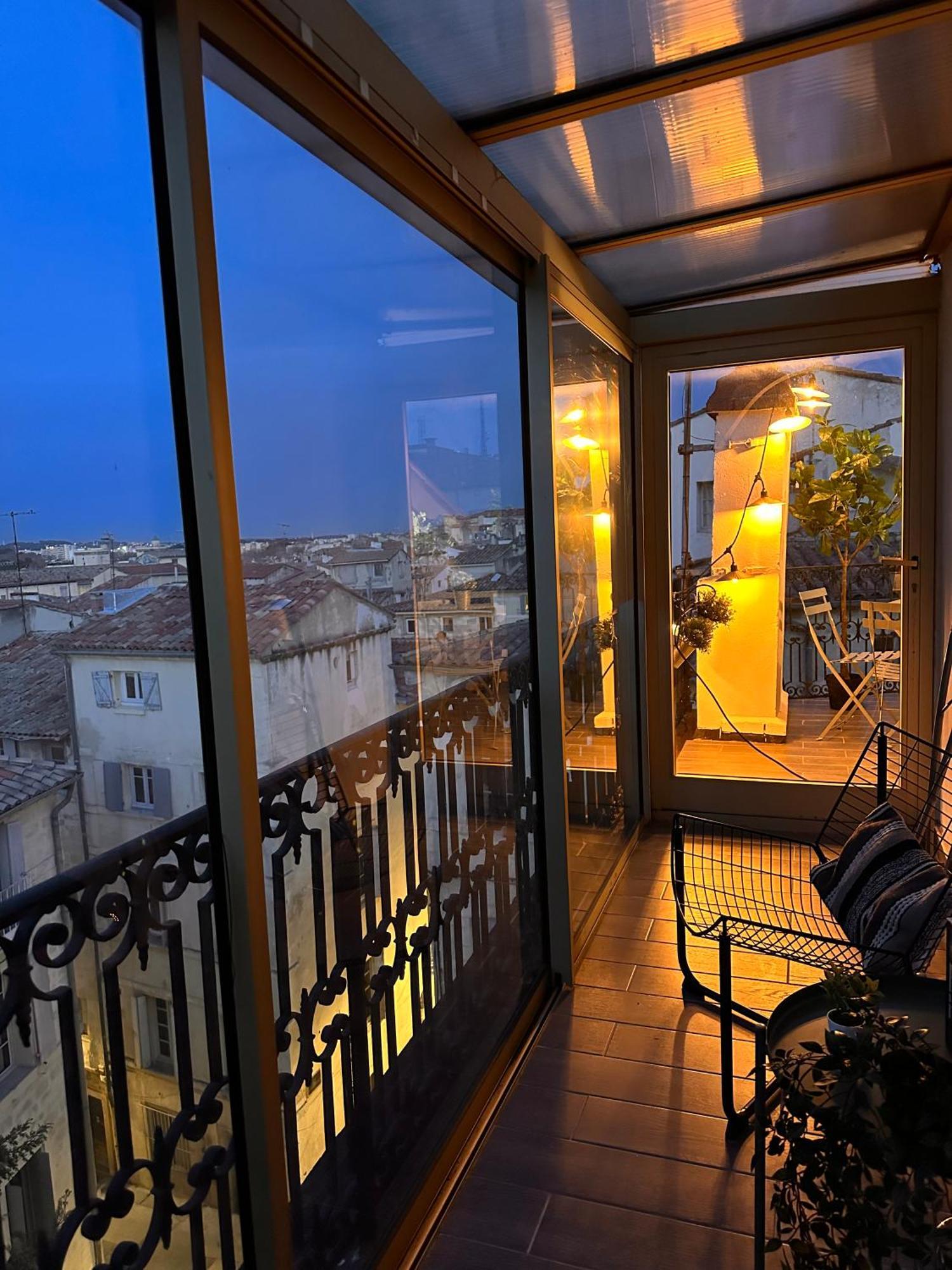 La Terrasse, Vue Sur Les Toits De Montpellier Apartment Exterior photo