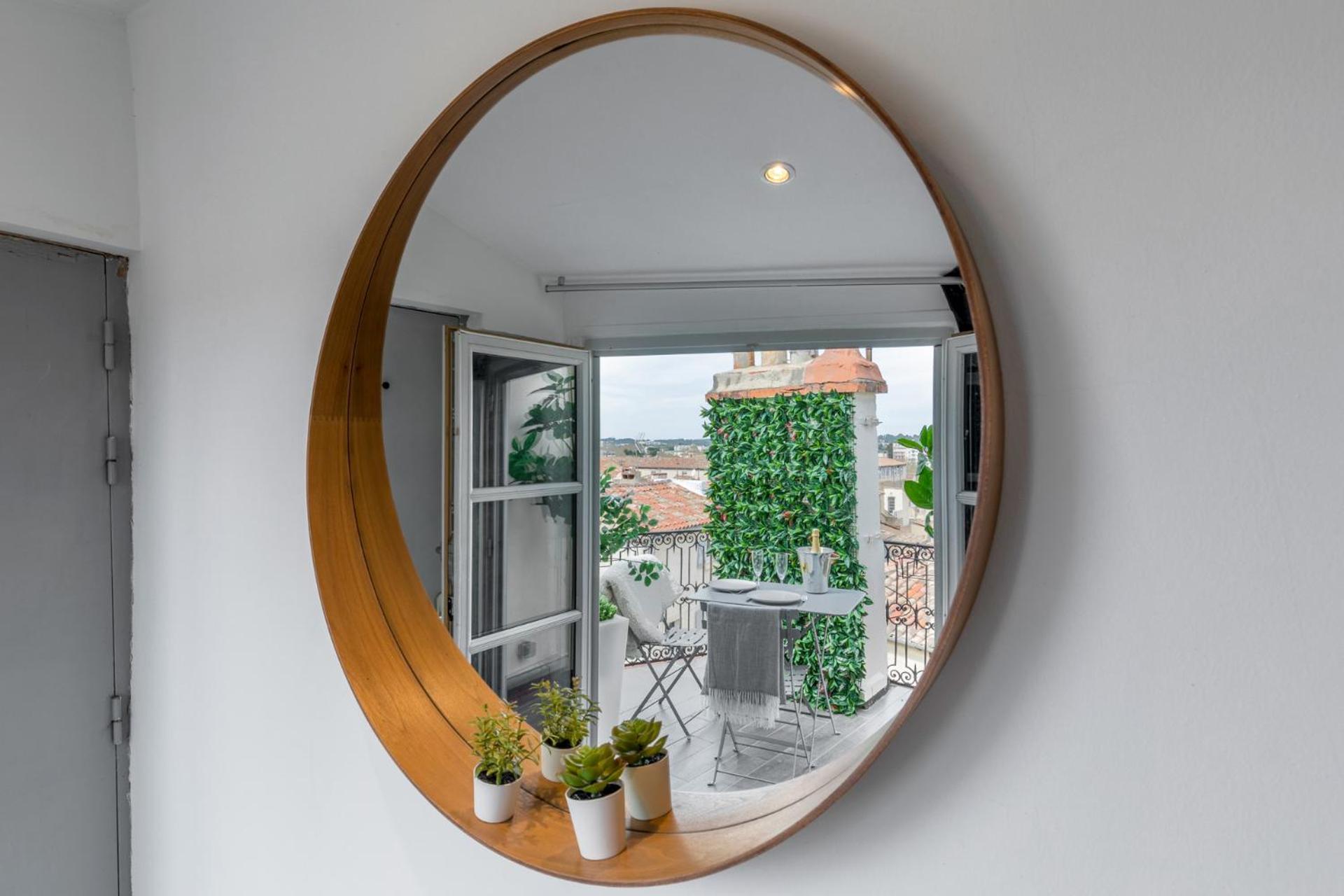 La Terrasse, Vue Sur Les Toits De Montpellier Apartment Exterior photo